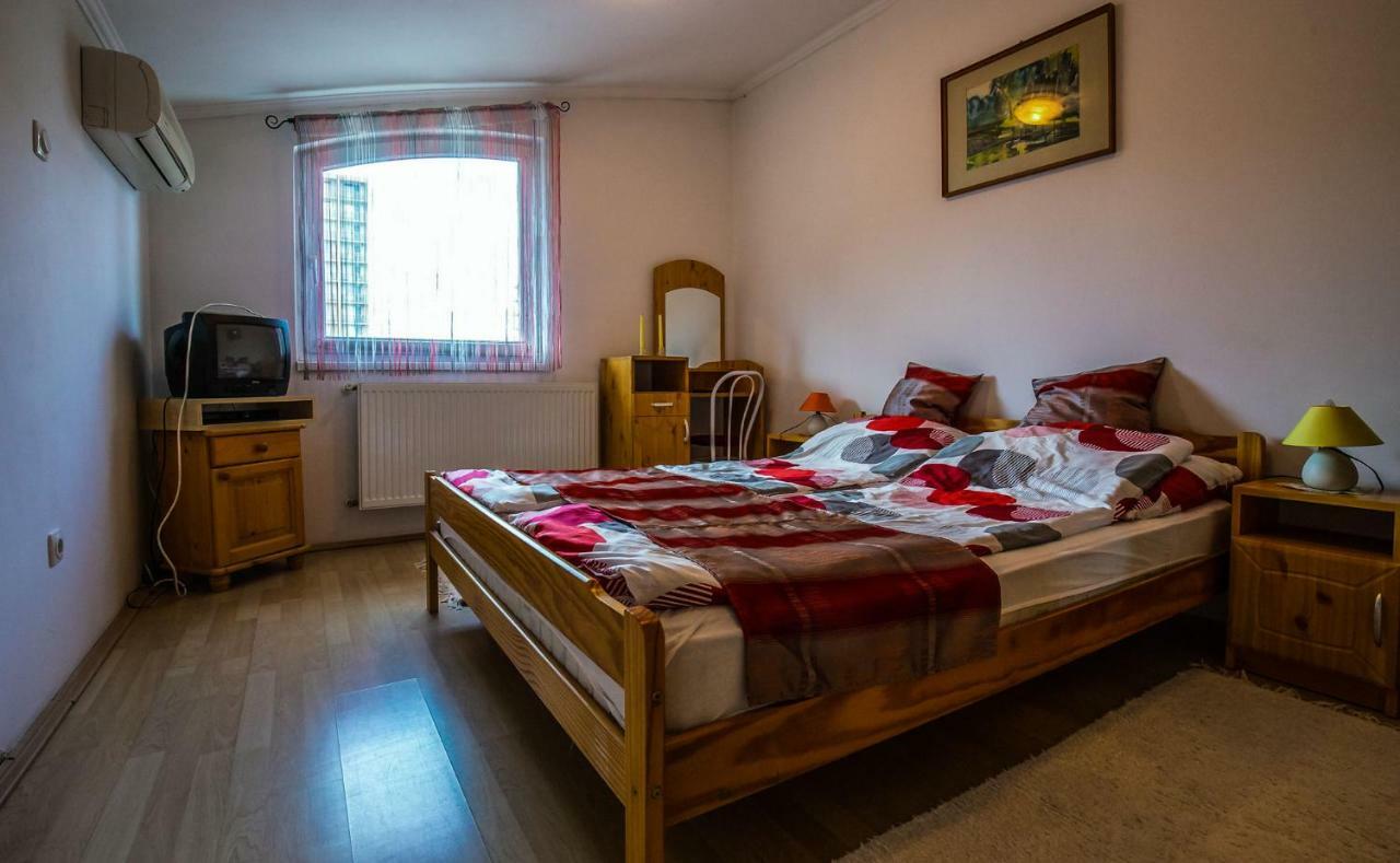 Kis-Gast Panorama Apartman Hajdúszoboszló Extérieur photo